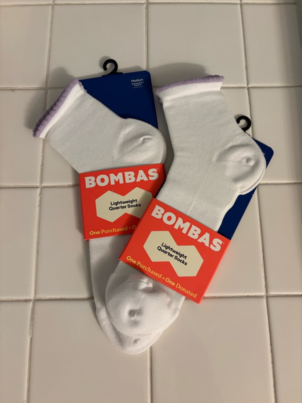 Lot Of 2 Lightweight Quarter Ankle Socks - White With Purple Trim Size Medium